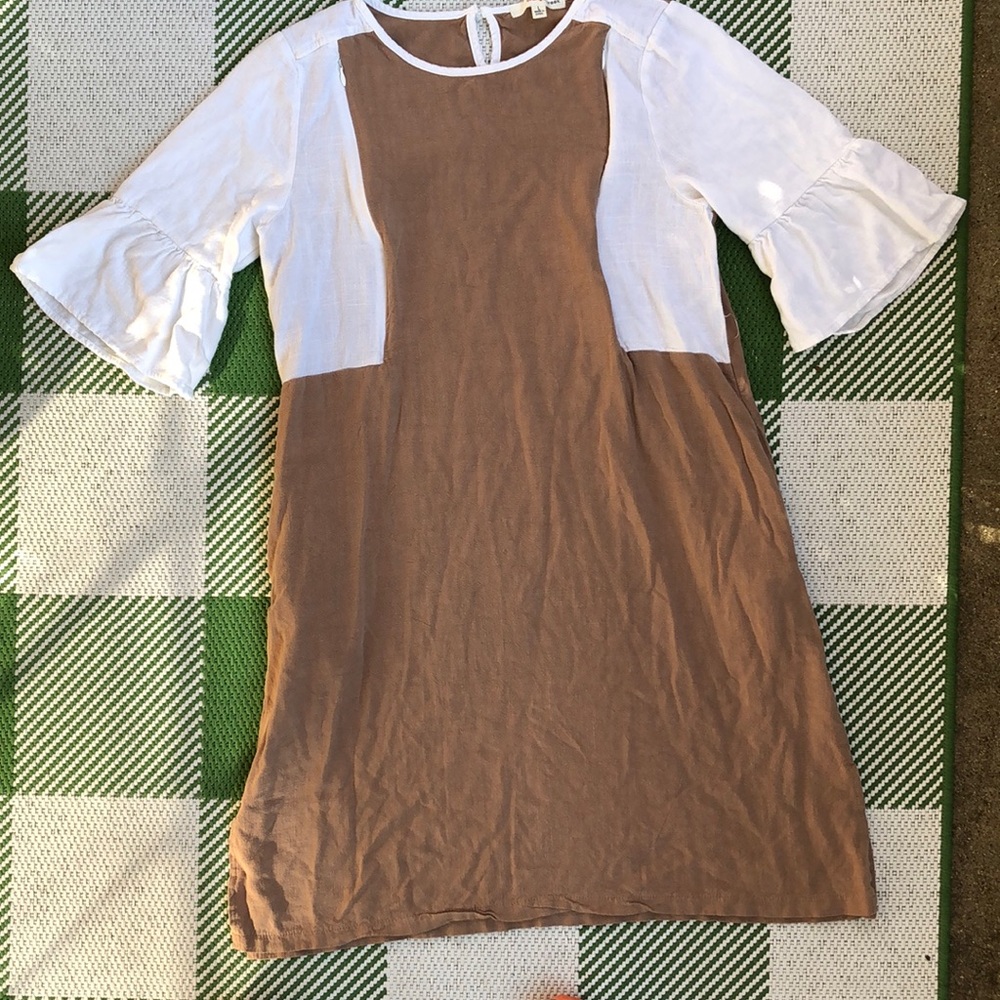 Orange Creek nursing friendly rayon linen maternity block dress.